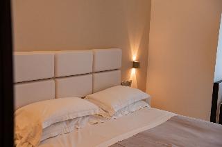 Room Room