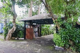 Kos 168 Jimbaran By Zuzu