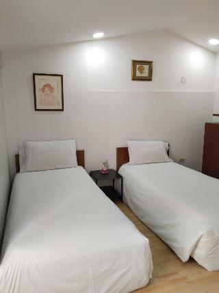 Room Room