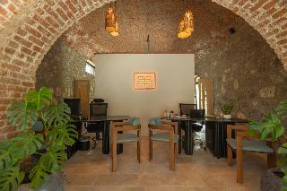 Izz Getaway Boutique Hotel