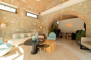 Izz Getaway Boutique Hotel