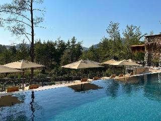 Izz Getaway Boutique Hotel