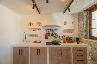 Izz Getaway Boutique Hotel