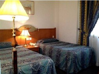 Room
 di Zain International