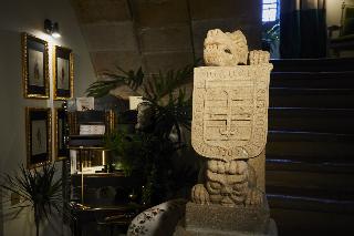 Helguera Palacio Boutique Antique