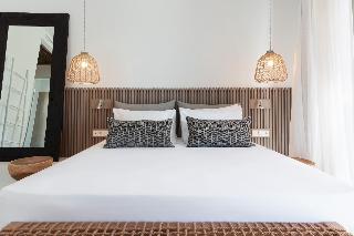 Cove Paros