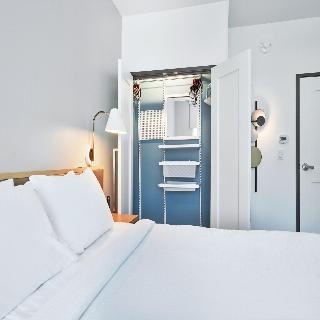 Room Room