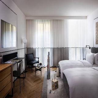 Room Room