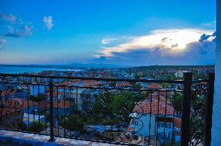 Roel Residence Apartments