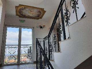 Roel Residence Apartments