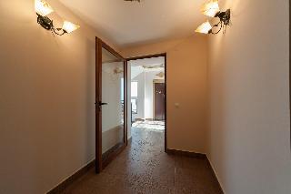 Roel Residence Apartments