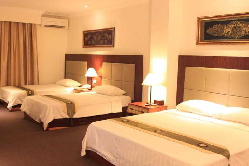 Room thumbnail 7
