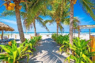 Izalco Hotel Beach Resort