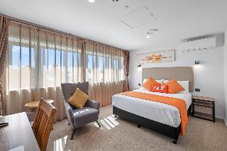 Golden Hotel