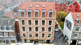Aura Apartment Hotel