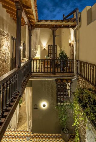 Privado Selfservice Boutique Rooms
