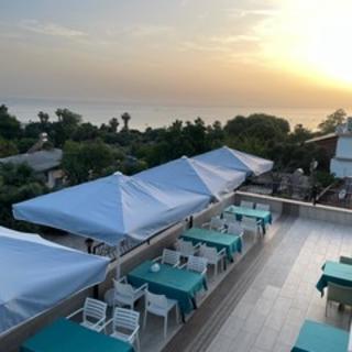 Beachway Hotel Side