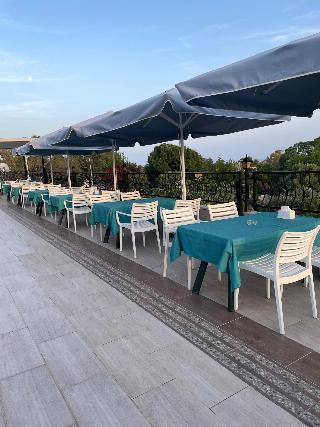 Beachway Hotel Side