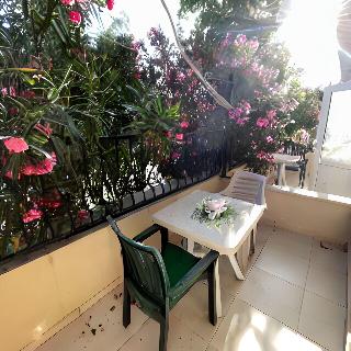 Beachway Hotel Side