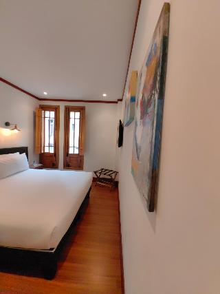 Room Room
