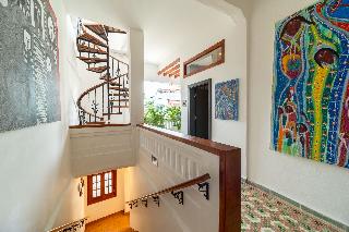 Empyrean Artdeco Boutique Hotel