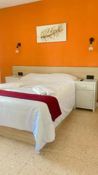 Room Room