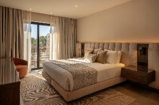 Room Room