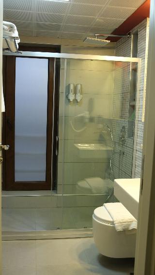 Cartier Luxury Otel