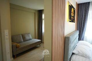 Altiparmak Suit Otel