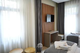 Altiparmak Suit Otel