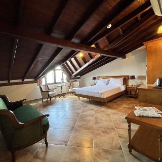 Room Room