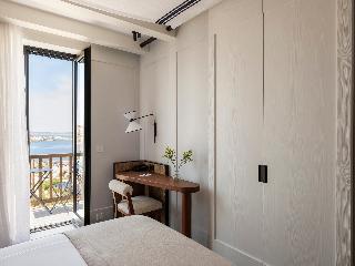 Anandes Hotel
