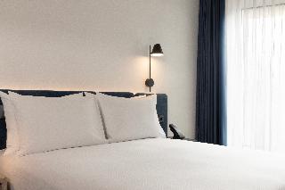 Hampton By Hilton Malaga Martiricos