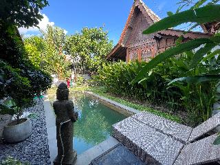 Villa Aris 1 By Zuzu