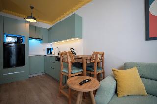 Bird Nest Suites