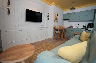 Bird Nest Suites