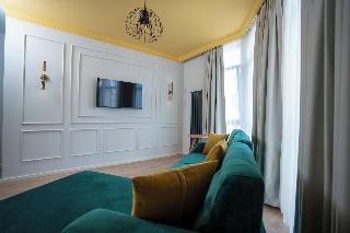Bird Nest Suites