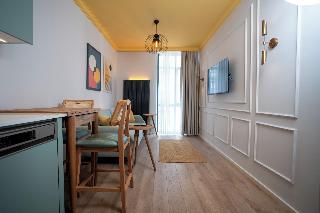Bird Nest Suites
