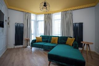 Bird Nest Suites