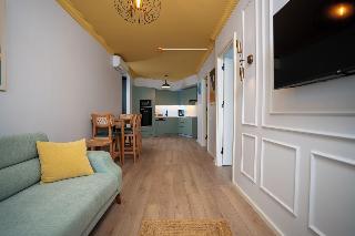 Bird Nest Suites