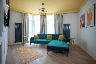 Bird Nest Suites