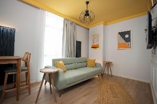 Bird Nest Suites