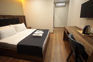Bzn Airport Hotel
