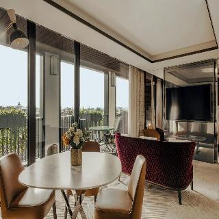 Room Room
