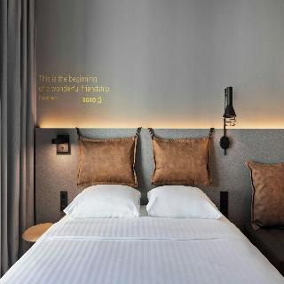 Room Room