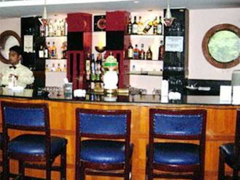 Bar
 di Comfort Inn Hawa Mahal