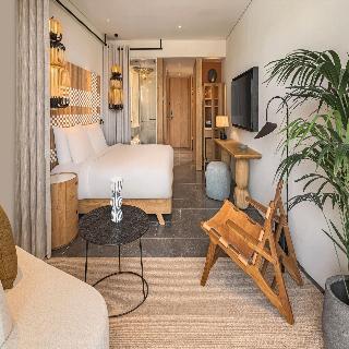 Room Room