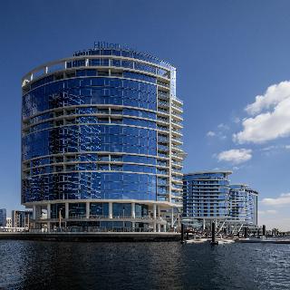 Hilton Dubai Creek Hotel Residences
