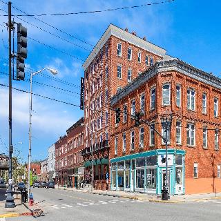 Tygart Hotel Ascend Hotel Collection