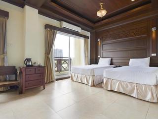 Room thumbnail 23